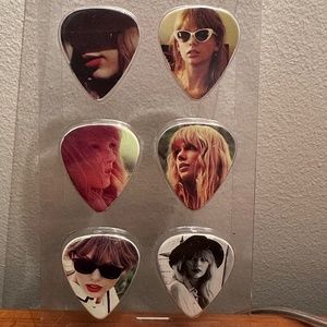 Taylor Swift Guitar Picks